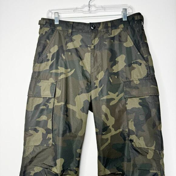 Wallace & Barnes Ripstop Brigade Cargo Pant in Woodland Camo Size 31W 32L - Picture 3 of 11